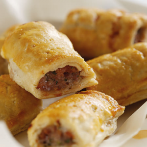 Strattons Caramelised Red Onion Sausage Roll