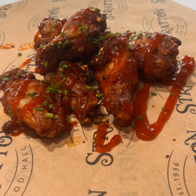 12 x Sweet Sriacha Glazed Chicken Wings